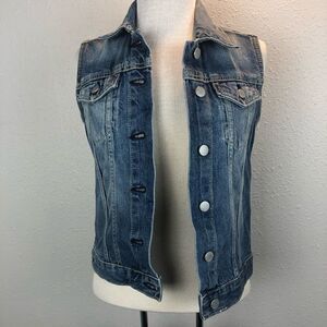 GAP 1969 lightly Distressed Denim Vest Size XS